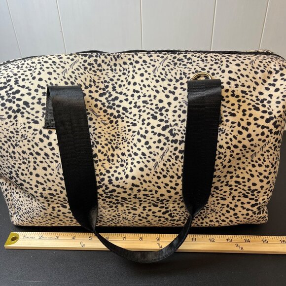 Mali Lilly Leopard Print Canvas Duffle Medium Carry-On Tote Glam Mob Wife - Picture 7 of 9